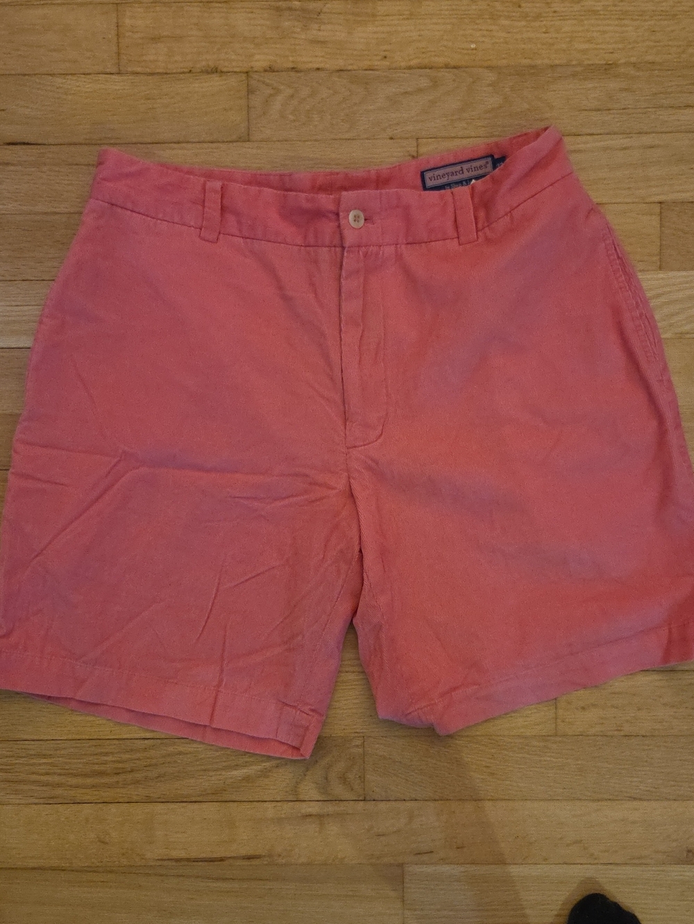 Vineyard Vines Men's 33 Ribbed Fine Wale Corduroy Breaker Shorts Pink